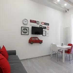 Amazing In Center With Balcony Milán